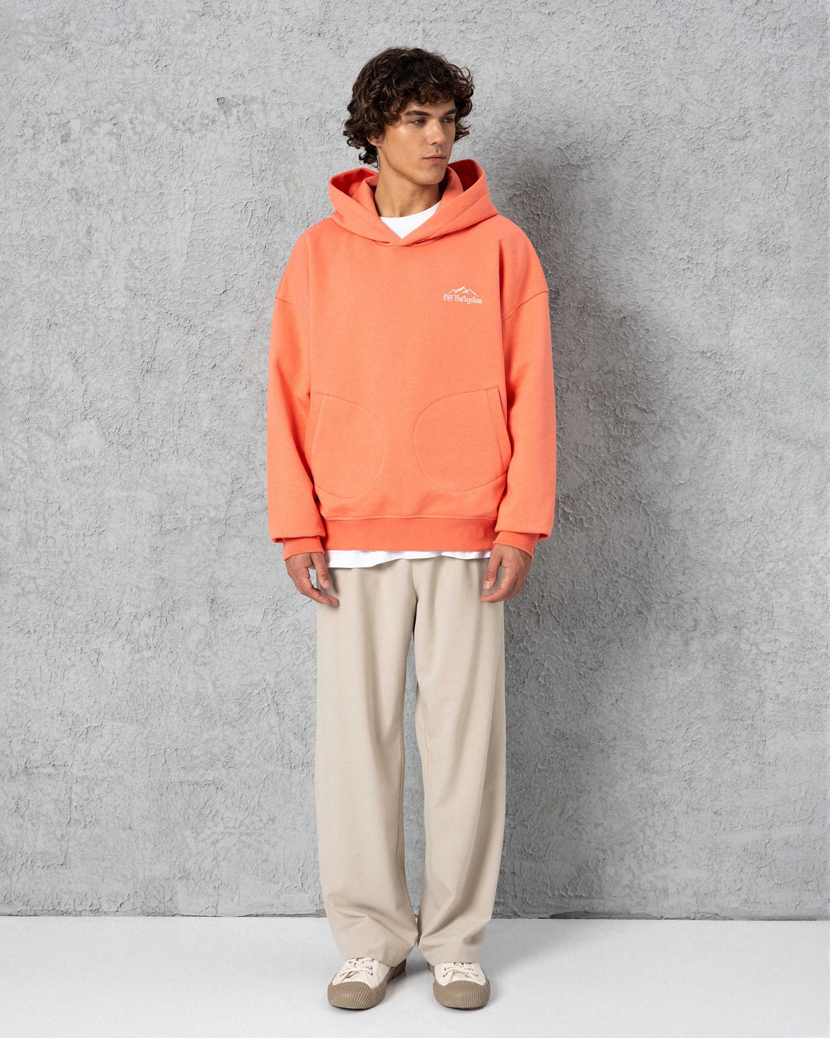 Embroidered Toba Pocket Hoodie Pink
