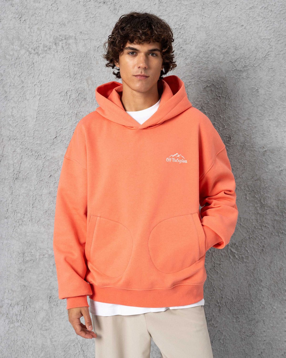 Embroidered Toba Pocket Hoodie Pink